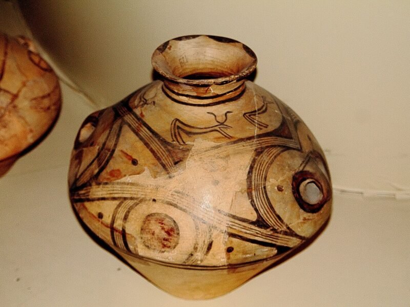 Piese din cultura Cucuteni-Tripolie expuse la Muzeul Național de Istorie a Moldovei din Chișinău