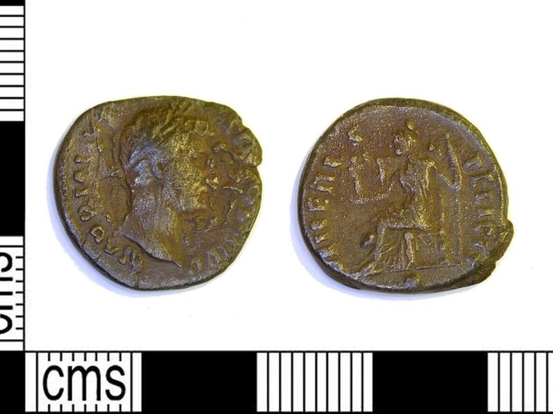 Denar roman de argint emis de Hadrian, avers și revers
