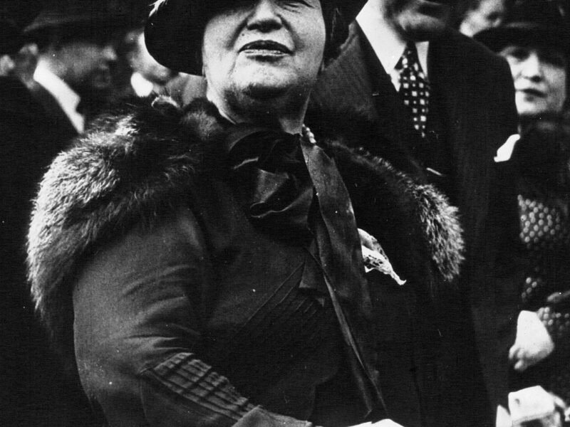 Portret fotografic al Elenei Văcărescu în 1936, ca delegată a României la Liga Națiunilor