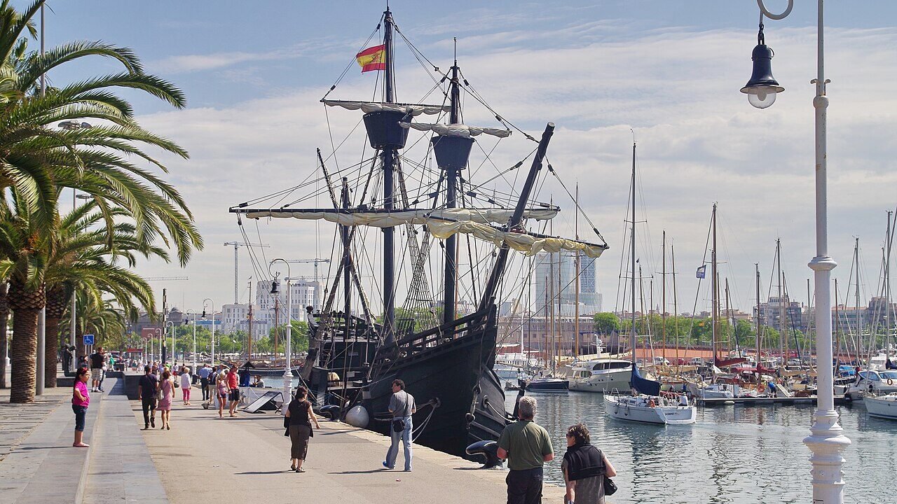 Replica navei Victoria, singura corabie a expediției lui Magellan care s-a întors în Spania