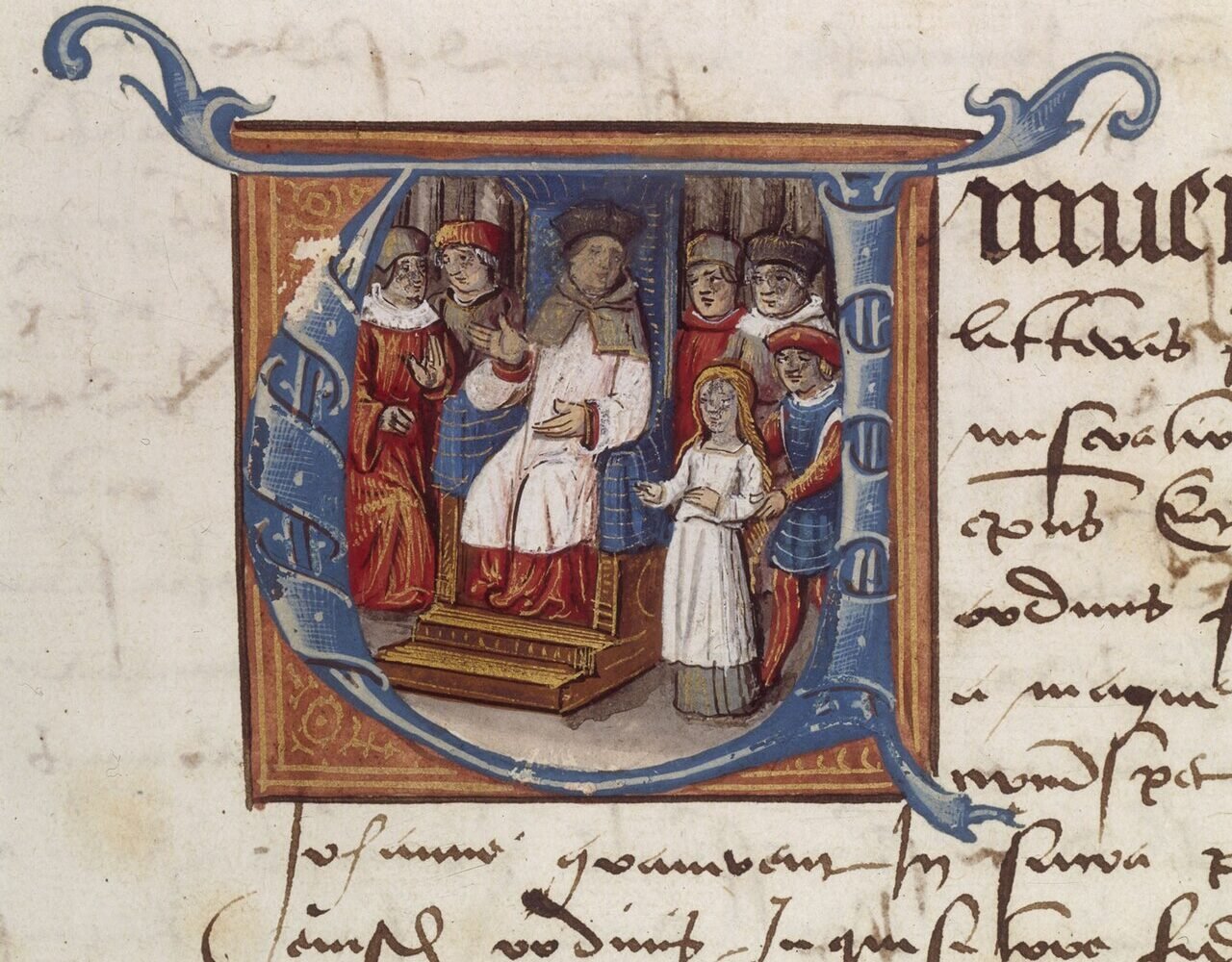 Miniatură medievală cu episcopul Pierre Cauchon pe tron și Ioana d'Arc în fața sa, înconjurați de asistenți