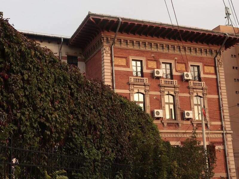 Clădirea istorică a Liceului Național din Iași
