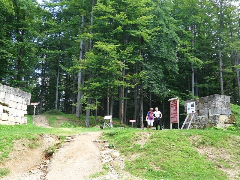 Intrarea în incinta fortificată de la Sarmizegetusa Regia