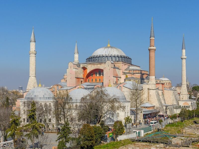 Sfânta Sofia din Istanbul, fotografiată din exterior în martie 2013