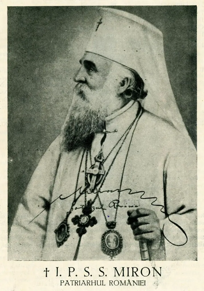 Portret de epocă al lui Miron Cristea, în odăjdii de patriarh al României