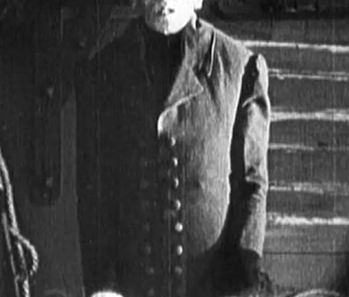 Max Schreck în rolul contelui Orlok, cadru din filmul mut Nosferatu, o simfonie a groazei, din 1922